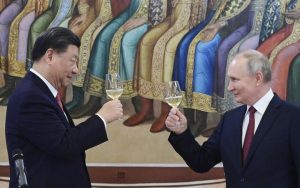 У СЗР заявляють про системне постачання Китаєм верстатів у РФ — новини LB.ua