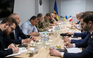 Франція запропонувала варіанти фінансування зброї для ЗСУ – новини LB.ua