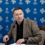 Львівська ОВА пояснила, чому дозволяла виїжджати за листами з підписом російського імператора