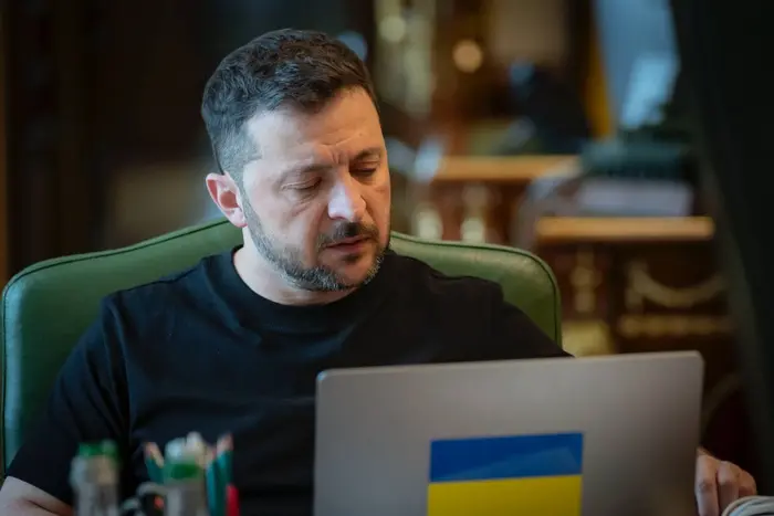 Напруга між Азербайджаном і РФ. Зеленський висловив підтримку Алієву
