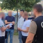 Експрезидента та бухгалтера МАУ підозрюють в ухиленні від сплати податків