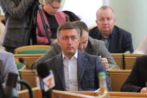 Били, ламали, нищили: свідки про силове захоплення держпідприємства “тітушками” нардепа Лабазюка