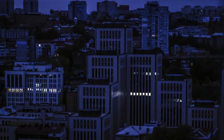 Відключення світла 7 грудня Укренерго розповіло про графіки LBua