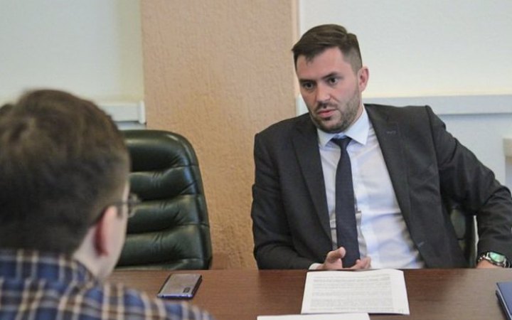 Магомедов звільнений з поста голови Нацкомісії з цінних паперів