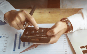 Які податки сплачуватимуть ФОП 12 груп у 2026 році: розяснення ДПС LB.ua