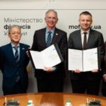 Україна отримає майже 691 млн гранту від Японії та Канади LB.ua