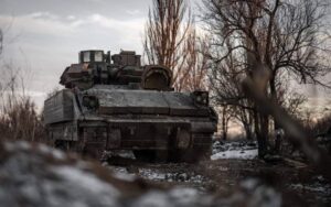 Забезпечення ЗСУ технікою і зброєю перевірять