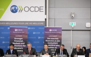 Україна отримала від ОЕСР рекомендації для фінансового відновлення