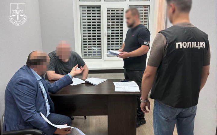 Понад 35 млн гривень вивели з банку через фіктивні кредити