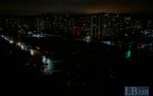 Завтра в усіх регіонах України діятимуть графіки відключень світла