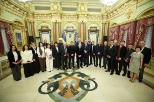 Президент нагородив представників кримськотатарського народу (фото)