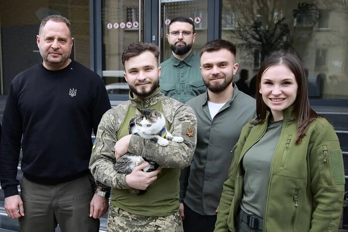 Єрмак з’їздив на фронт і створив громадську організацію