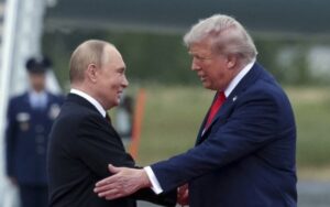 США можуть знову тимчасово послабити санкції на нафту РФ LB.ua