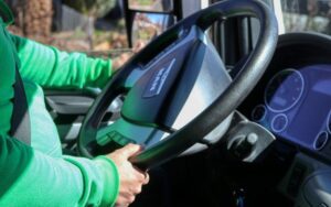В Україні запускають експеримент із триланковими автопоїздами