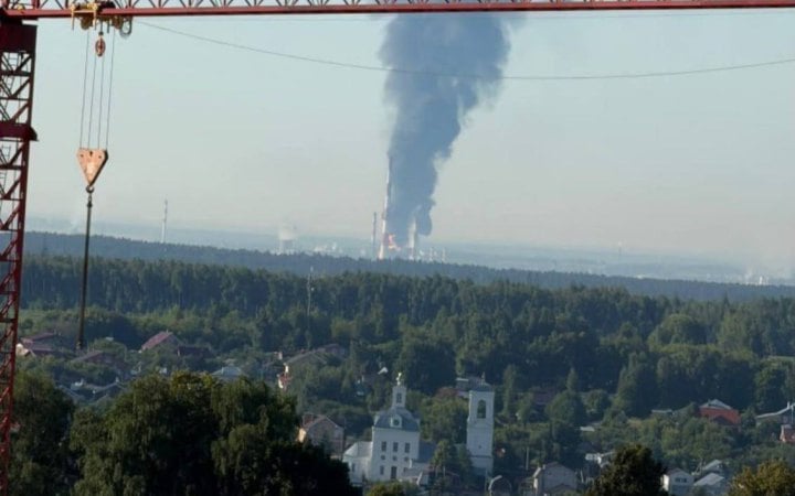НПЗ Нижегороднефтеоргсинтез зупинився після атаки дронів новини LB.ua