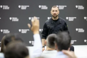 Дефіцит фінансування війни. Міністр оборони Хмара анонсував варіанти рішення проблеми