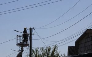 Знеструмлення в регіонах України через обстріли та негоду Міненерго