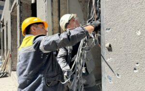 Укренерго: знеструмлення у 10 областях після атак і негоди