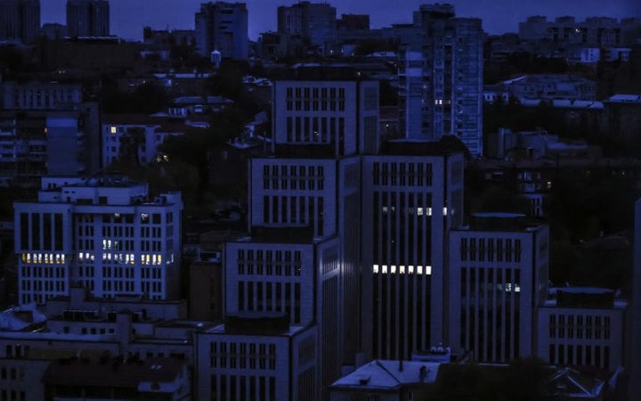 Укренерго запроваджує графіки відключень світла 21 жовтня